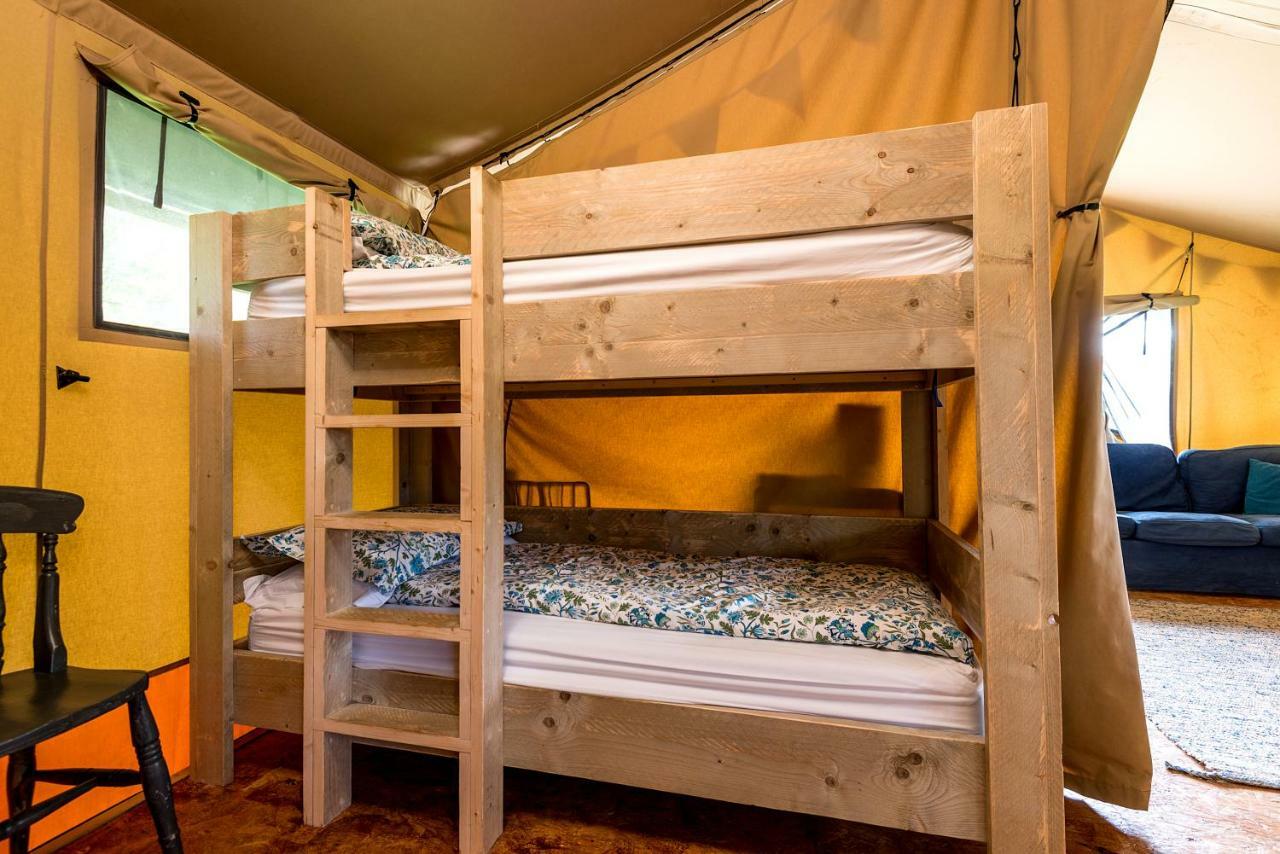 Kidwelly Glamping Otel Dış mekan fotoğraf