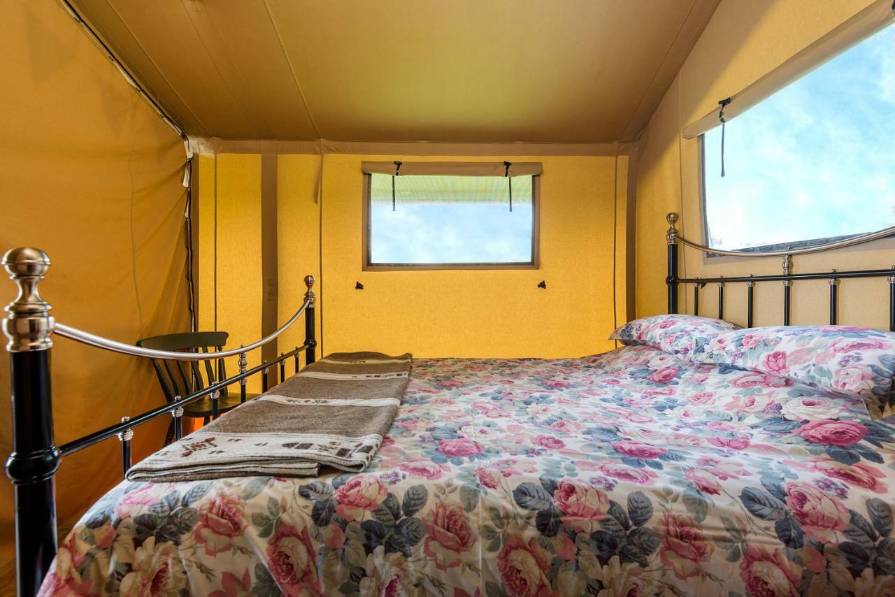 Kidwelly Glamping Otel Dış mekan fotoğraf